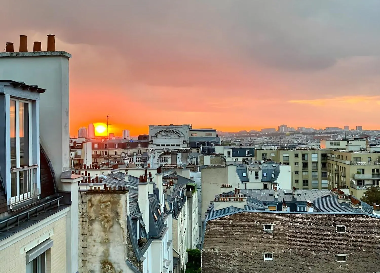 Amazing Sacre-Coeur Views In Montmartre Apartment Paris 0*,